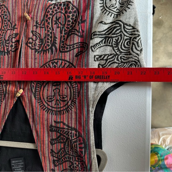 Kathmandu Express Medium Striped Sun Yin Yang ☯️ Vest With Elephants and Dragons - Picture 6 of 9